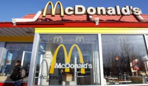 <div>Former McDonald's Chef Reveals What NOT to Order at Mickey D's</div>