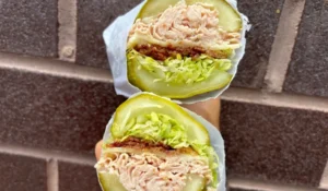 <div>New York Deli Goes Viral for 'Pickle Bun' Sandwiches</div>